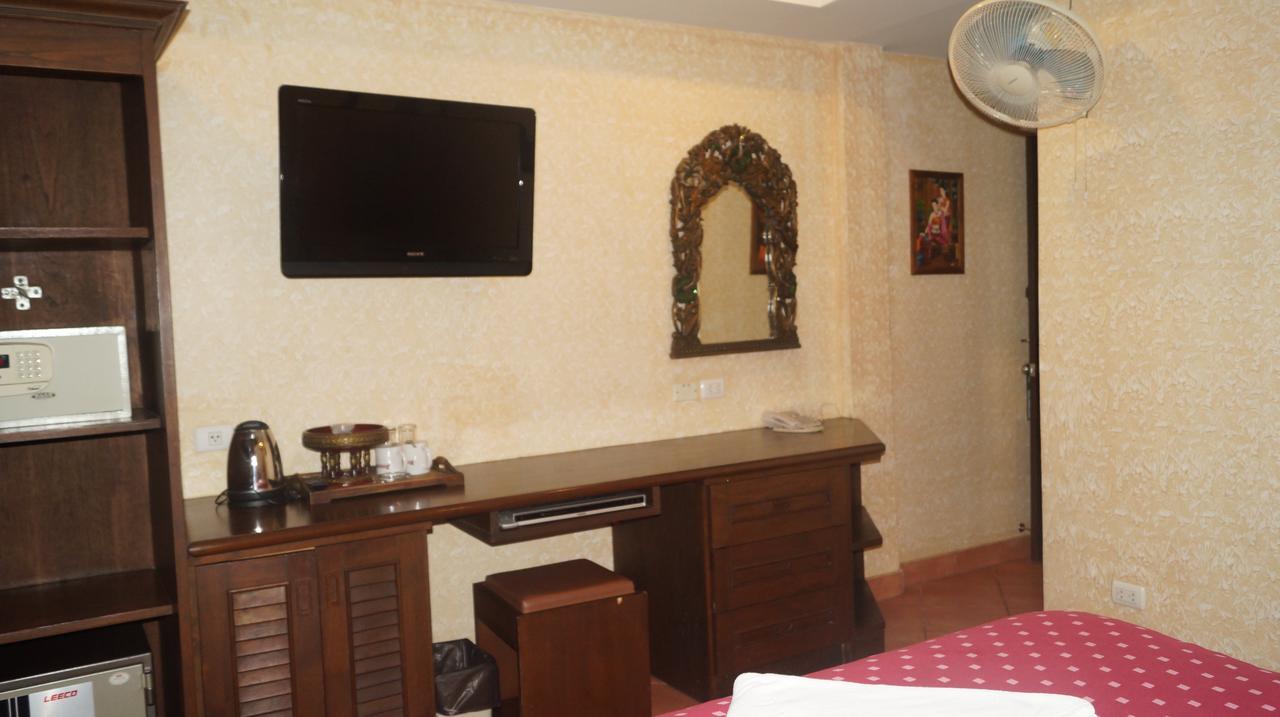 Queen Victoria Inn Pattaya Εξωτερικό φωτογραφία